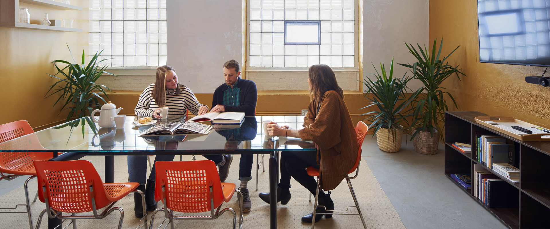 Who Uses Coworking Spaces the Most: A Comprehensive Guide